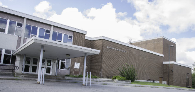 picture of the front of woodroffe HS